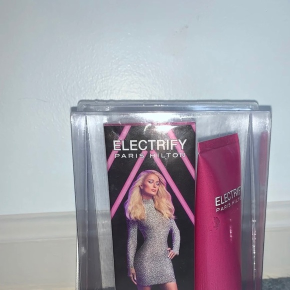 ‼️SOLD‼️Paris Hilton Y2k Fragrance body lotion set - Picture 2 of 6